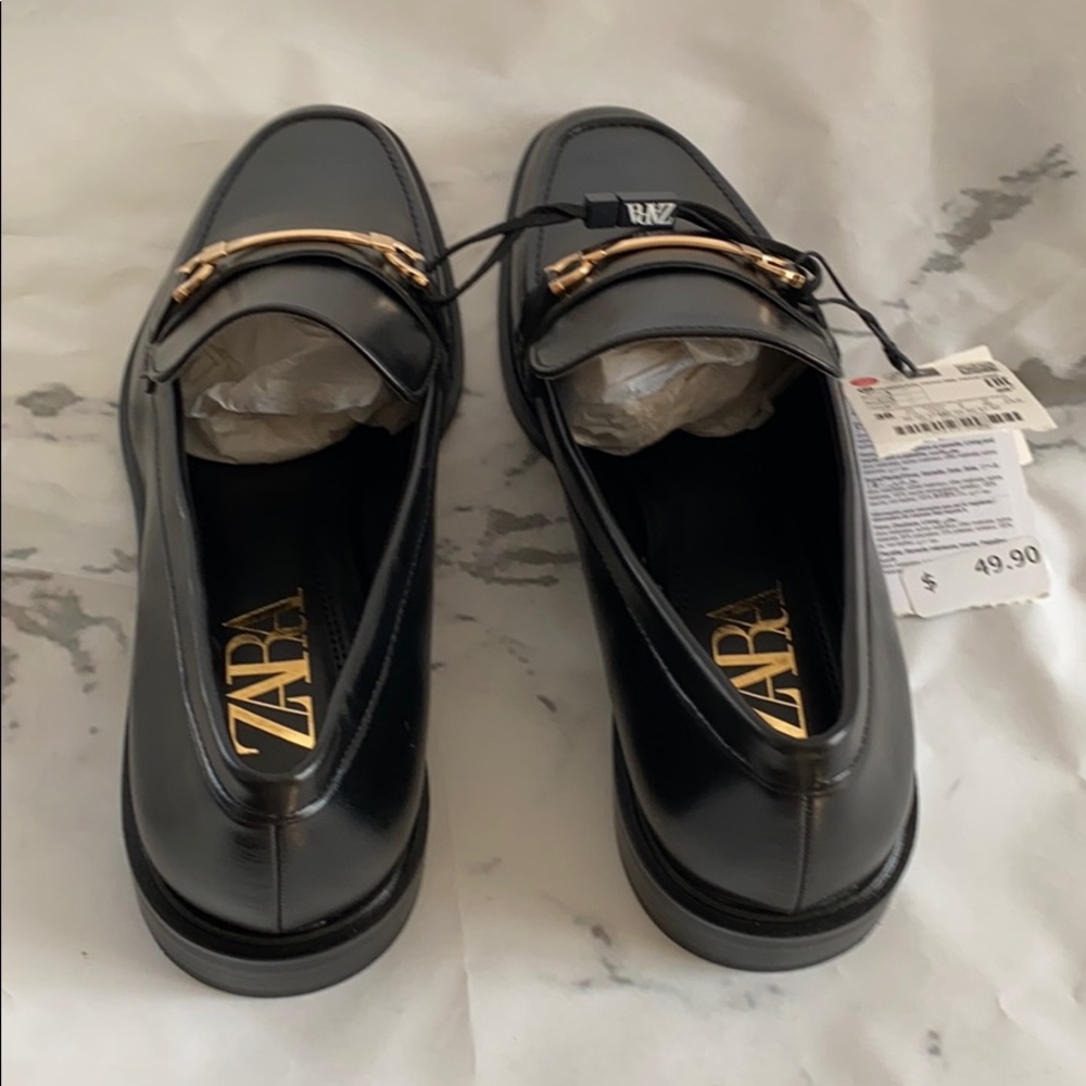 ZARA NWT - BLACK METAL BUCKLE LOAFER SHOES (SIZE: EUR 38 / US 7.5) - Picture 3 of 8